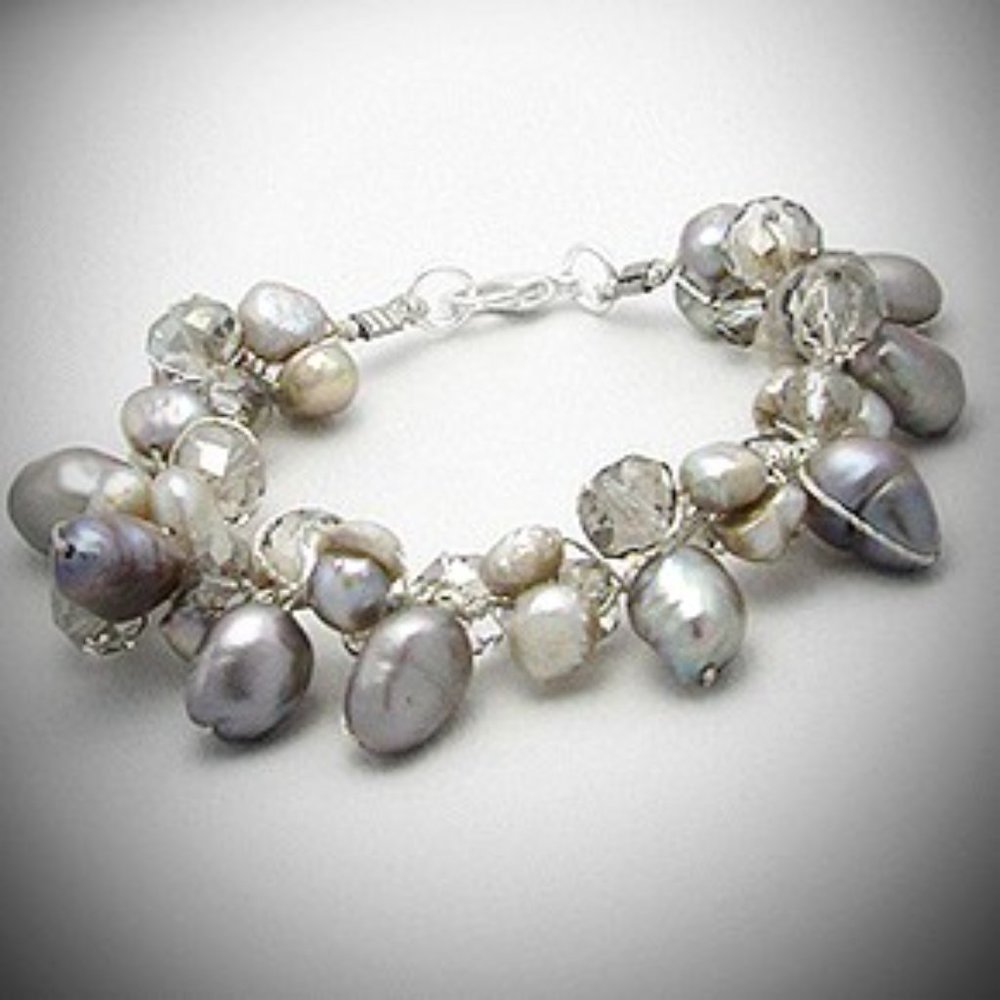 Freshwater Pearl and Crystal Bracelet in Soft Gray